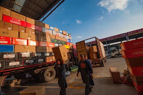 5月22日，5號廣場食品日化酒類專業(yè)市場盛大開業(yè)——6座廣場全面運營，開啟全業(yè)態(tài)購物新篇章